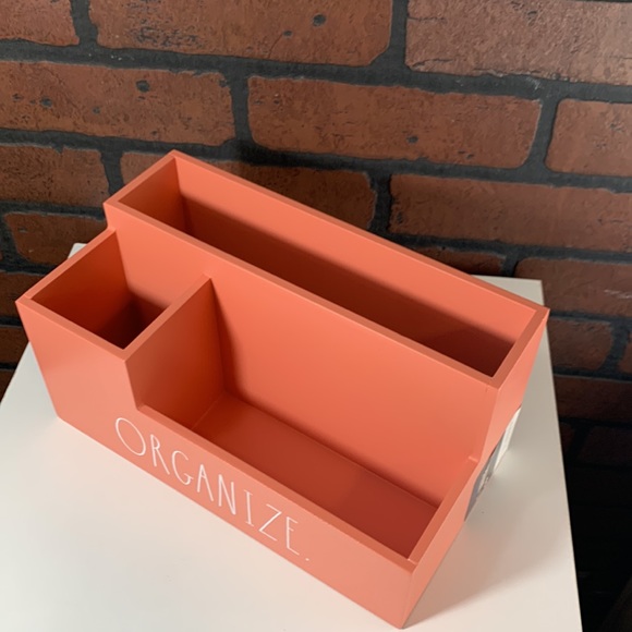 Rae Dunn ORGANIZE desk organizer with pen holder - Picture 3 of 7